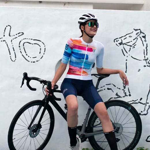 Come lavare gli indumenti da ciclismo: consigli fondamentali per risultati duraturi?