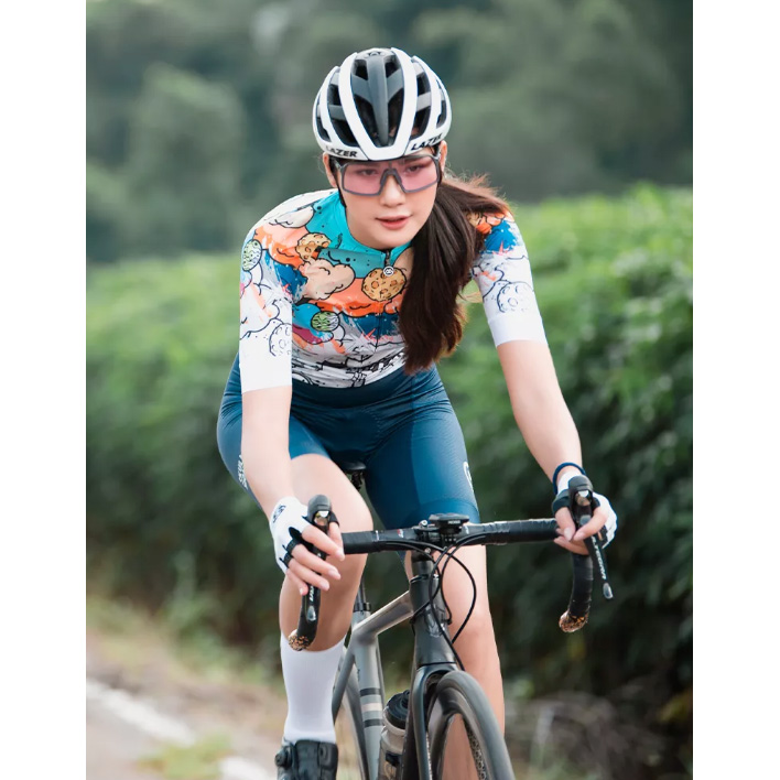 Abbigliamento da ciclismo colorato da donna